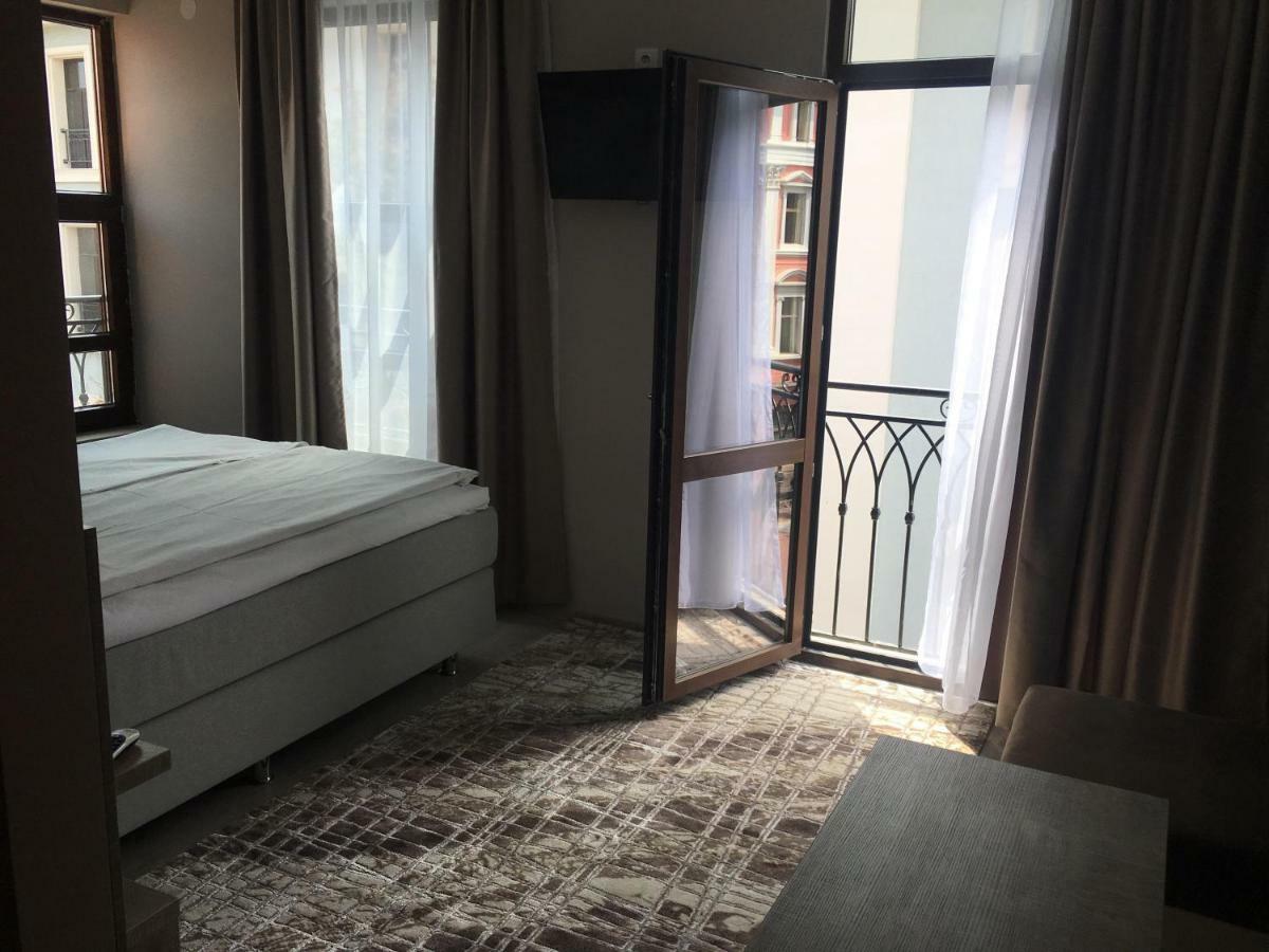 Hotel Dali Plovdiv Buitenkant foto