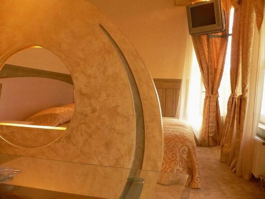 Hotel Dali Plovdiv Kamer foto